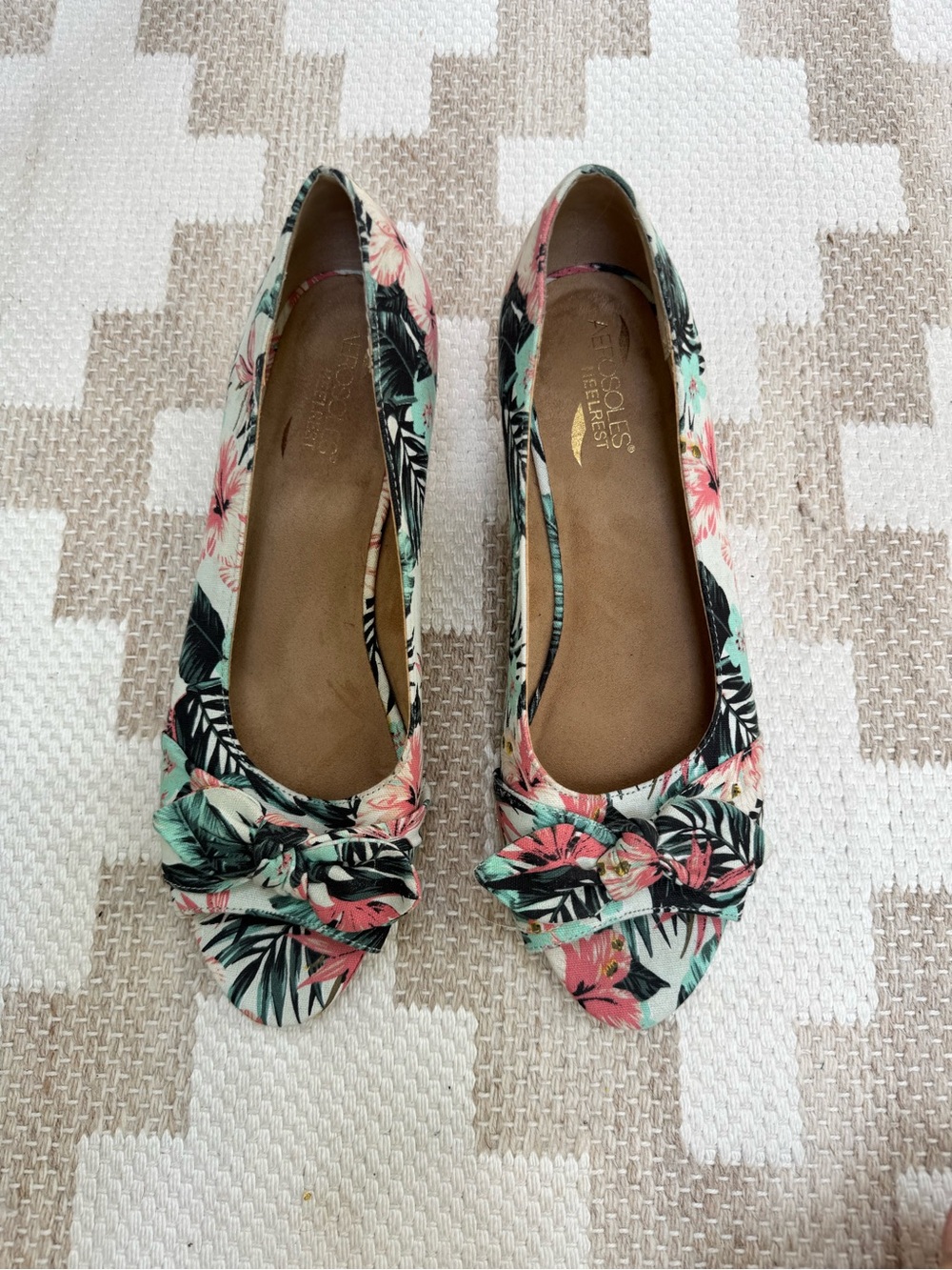 AEROSOLES Tropical Floral Bow Ballet Flats in Mint, Coral & Black
